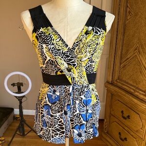 BCBG Maxazria  Top with zipper on the side